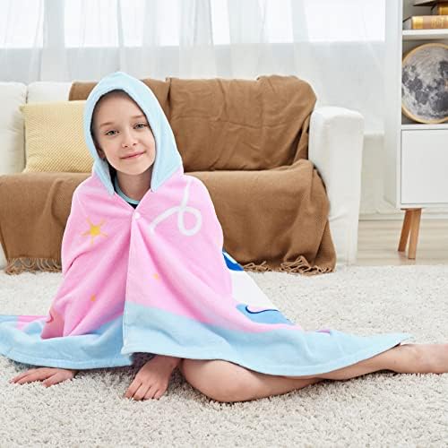 Kids Bath Towels with Hooded Design and Cute Cartoon Pattern