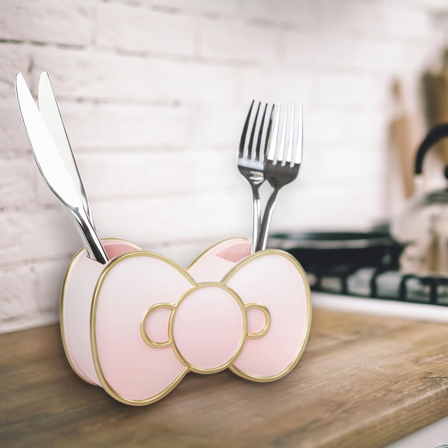 Jay Franco Hello Kitty Bow Toothbrush Holder - Pink Resin Pencil Holder