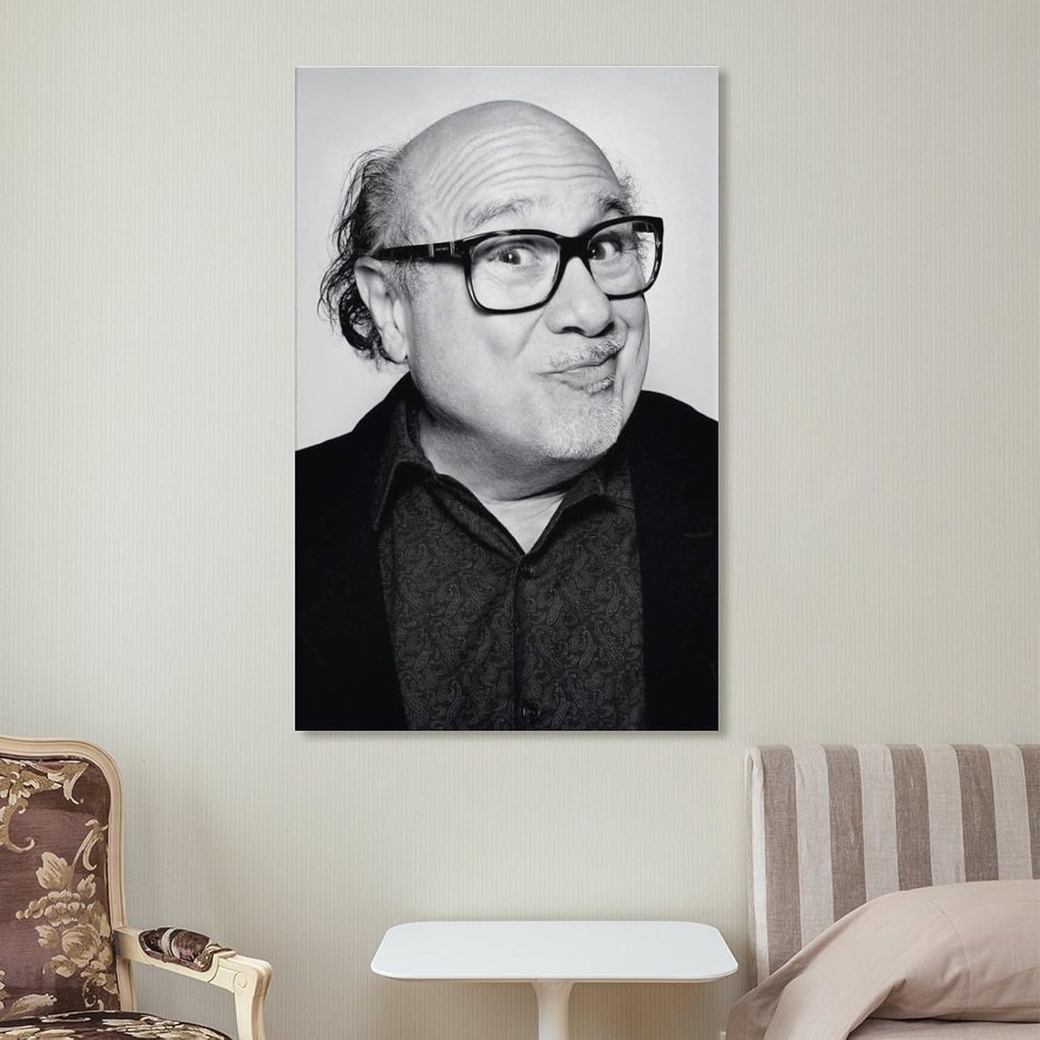 Danny DeVito Actor Poster Frame-style 12x18inch