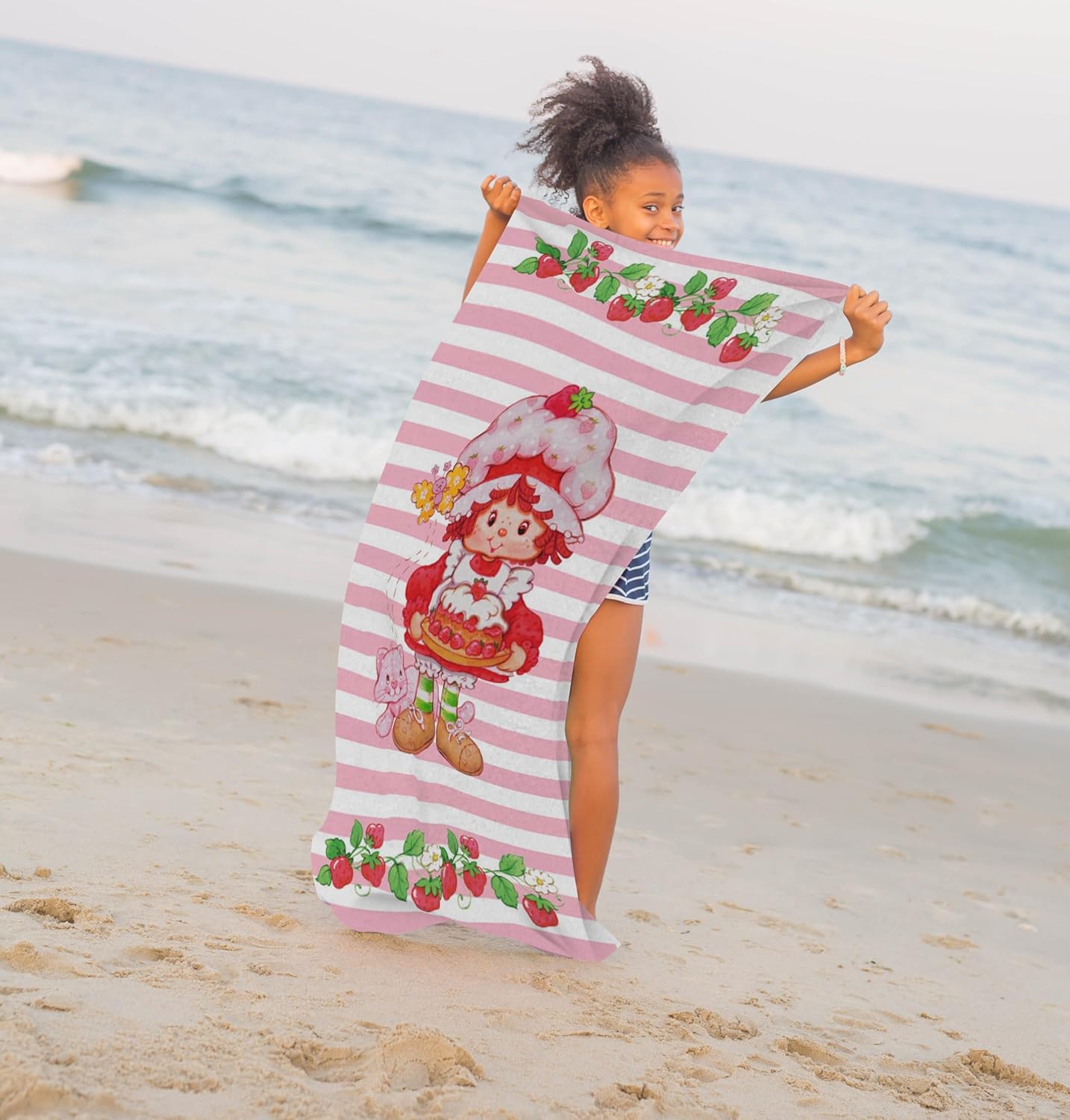 Jay Franco Strawberry Shortcake Bath Towel - 28 x 58 Inches 100 Cotton